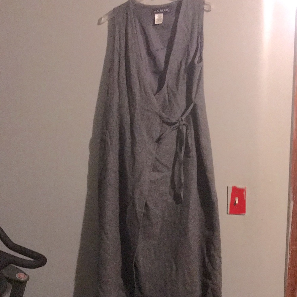 JG Hooks wrap gray dress